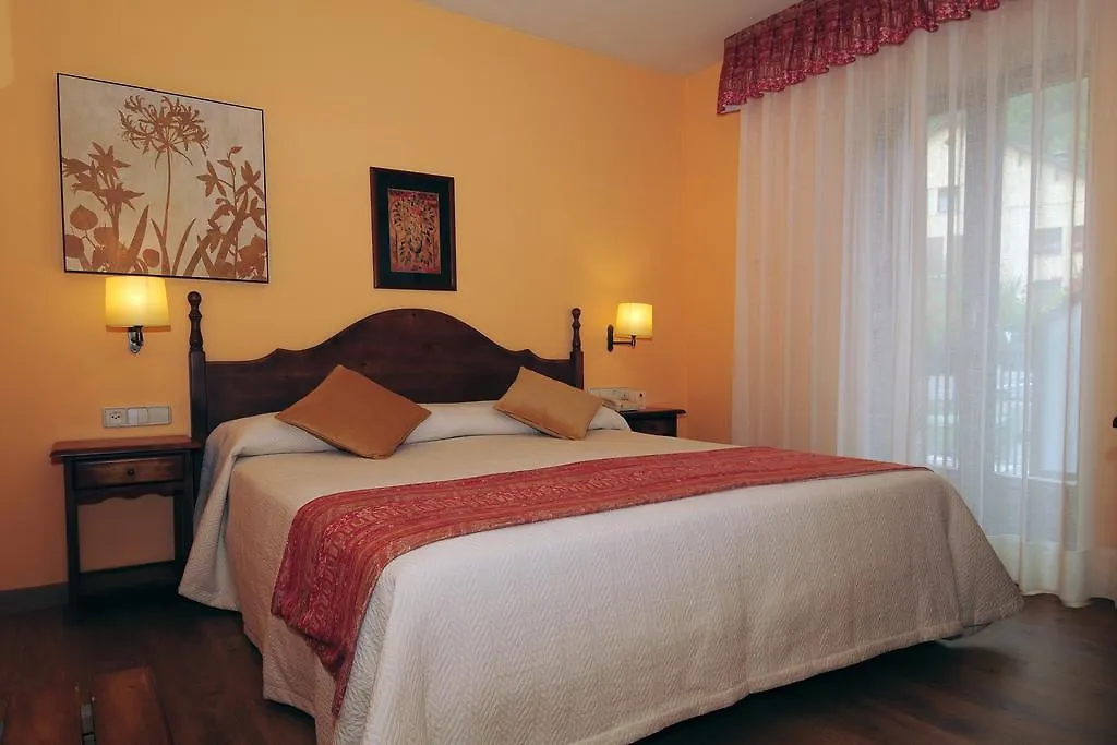 Eth Pomer Vielha Hotel